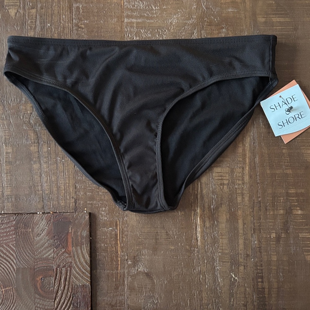 Shade and shore low rise medium coverage bikini bottoms black size M